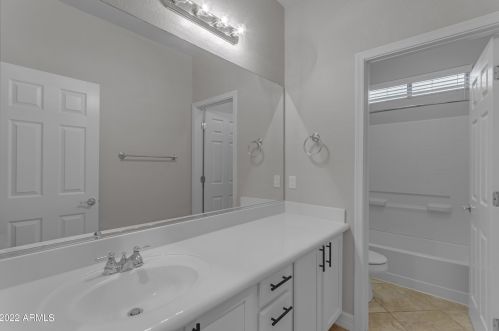 1739 Indigo St, Gilbert AZ 85298-3218 exterior