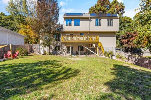 9 Noto Dr, North Providence RI  02904-2905 exterior