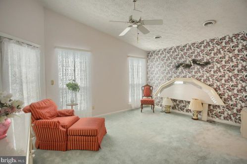 9 Pheasant St, Navy Sup Dpt PA  17050-3145 exterior