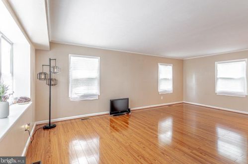 9 Emerald Ct, Willingboro NJ  08046-2272 exterior