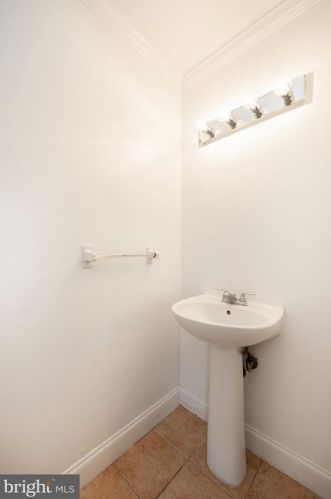 57 Orch Ct, Limerick PA 19468-2913 exterior