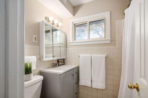 2967 Irwin Ave, Darbydale OH  43123-2309 exterior