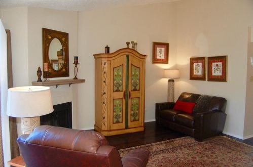 7046 Holiday Dr, Galveston, TX 77550-3028