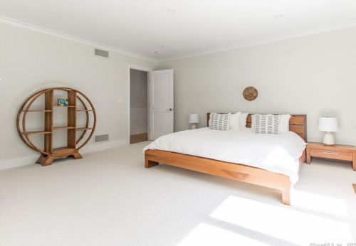 20 Hidden Brook Dr, Brookfield Center CT  06804-1306 exterior