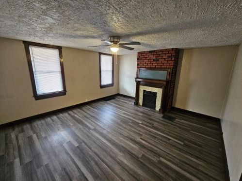 915 6th Ave, New Brighton PA  15066-1930 exterior
