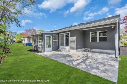 16 Jetty Ct, Bricktown NJ  08723-7225 exterior