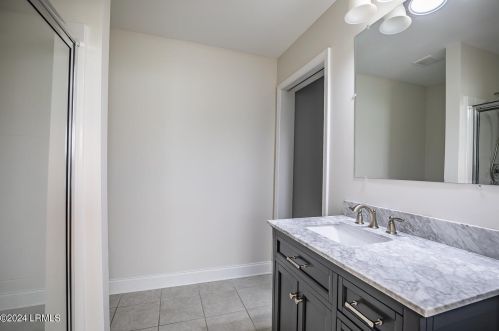 8 Wateree Ct, Beaufort SC  29902-3332 exterior