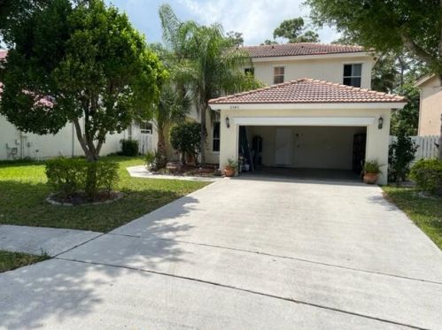 6580 Spring Meadow Dr, West Palm Beach, FL 33413-3400