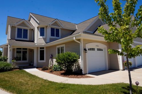 3502 Sequoia Cir, Waukesha, WI 53188-2549
