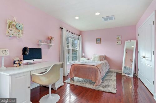 15 Lackawanna Ln, Falling Waters WV  25419-9402 exterior