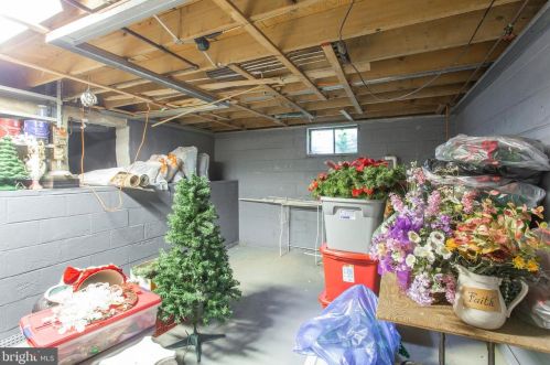 913 Catherine Ave, Woodlyn PA  19094-1002 exterior