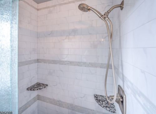 40 Brock Ln, Hackettstown NJ  07840-5677 exterior