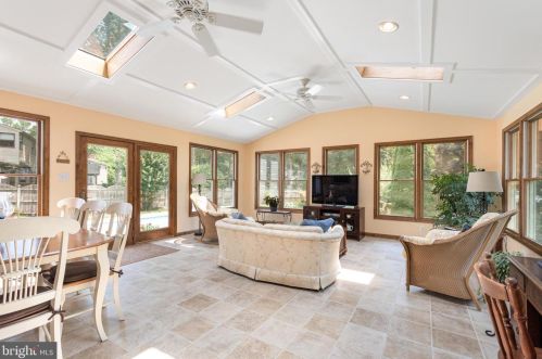 27 Brandywine Dr, Berlin Boro NJ  08009-2225 exterior