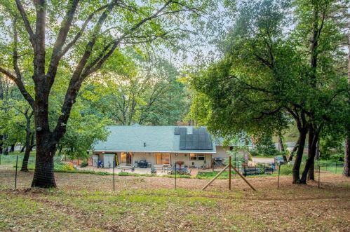 17444 Alexandra Way, Grass Valley CA  95949-7181 exterior