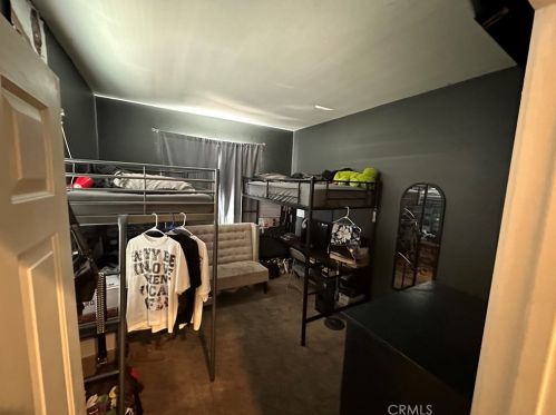 15156 Green Meadow Way, Victorville CA  92394-9521 exterior