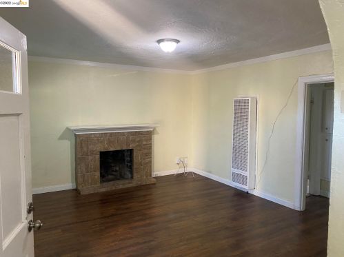 1741 101st Ave, Oakland CA  94603-3301 exterior