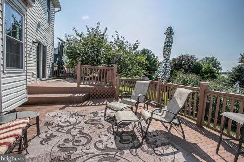 109 Joan Dr, Collegeville PA  19426-1958 exterior