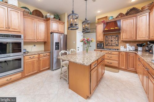 353 Auburn St, Pilesgrove NJ  08098-1201 exterior