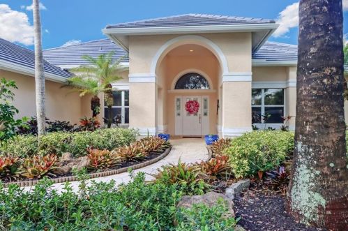 11569 Longshore Way, Naples, FL 34119-8965