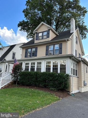 1008 Park Ave, Camden, NJ 08108-3237