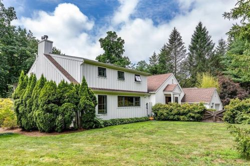 147 Wykeham Rd, Washington Depot, CT 06793-1313