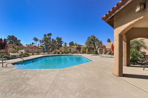 5533 Desert Hills Dr, Scottsdale AZ  85254-5727 exterior