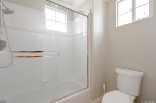 24306 Foxglove Pl, Santa Clarita CA  91354-4922 exterior
