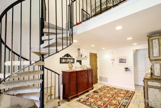 247 Fontana Blvd, Fontana, WI 53125-9604