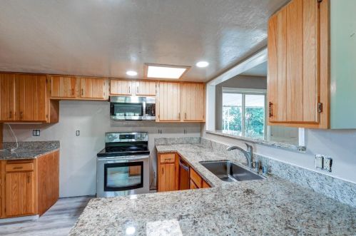 145 Rainier Cir, Vacaville CA  95687-3309 exterior