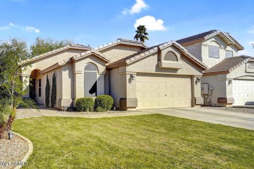 2957 83rd St, Mesa, AZ 85212-1617