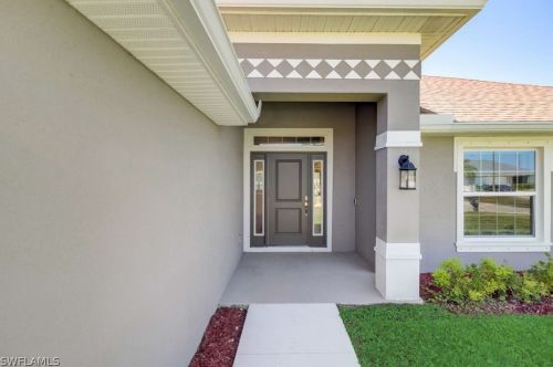 2002 14th Ter, Cape Coral, FL 33909-1638