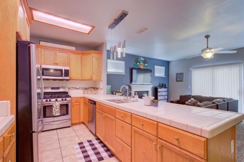 1429 Emerald Dr, Livingston CA  95334-9490 exterior