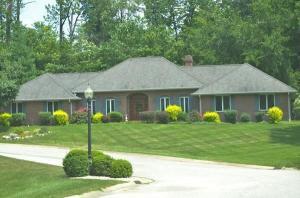 374 Shawnee Woods Dr, Buddha, IN 47421-5230