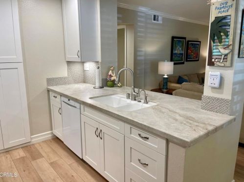 2043 Majorca Dr, Oxnard CA exterior