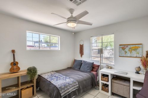 9414 11th Pl, Phoenix AZ  85020-2604 exterior