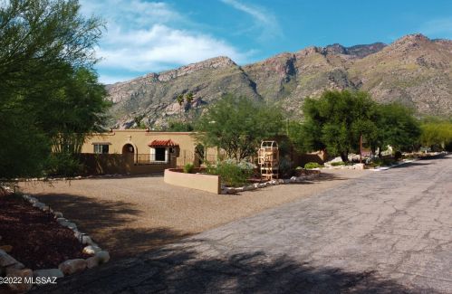 6241 Valley View Rd, Tucson, AZ 85718-3803