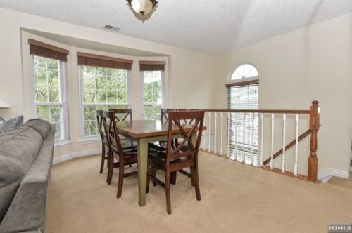 833 Juniper Way, Mahwah NJ  07430-3457 exterior