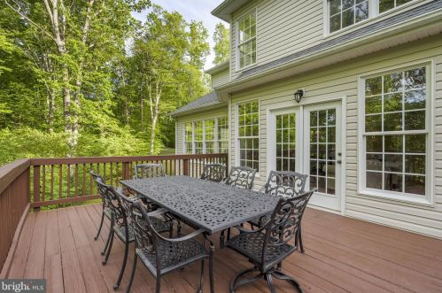 20 Hartlake Dr, Fredericksburg VA  22406-4635 exterior