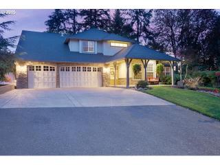 16373 Eckert Ln, Happy Valley, OR 97089-8973