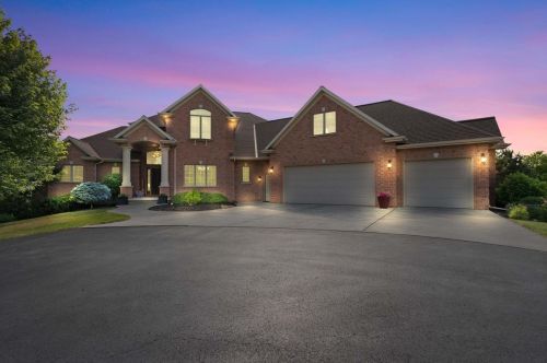 3185 Tordeur Ln, Green Bay, WI 54311-6929