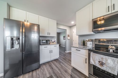 7381 Maybury Ct, Florence KY  41042-8137 exterior