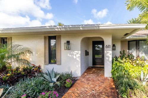 611 Eldorado Ln, Delray Beach, FL 33444-1707