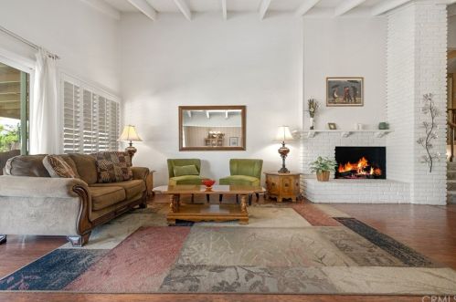 2403 Romneya Dr, Anaheim CA  92806-2229 exterior