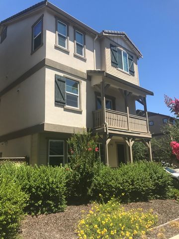 7032 Mariposa Ln, Pleasanton, CA 94568-2569