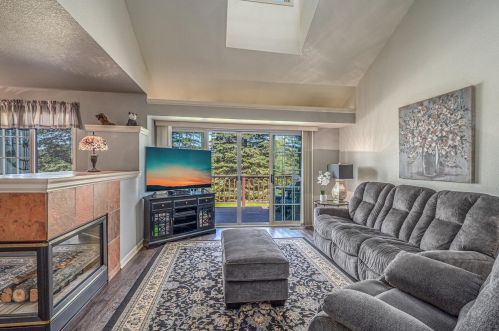 189 Pine Ridge Ct, Mishicot WI  54228-9515 exterior