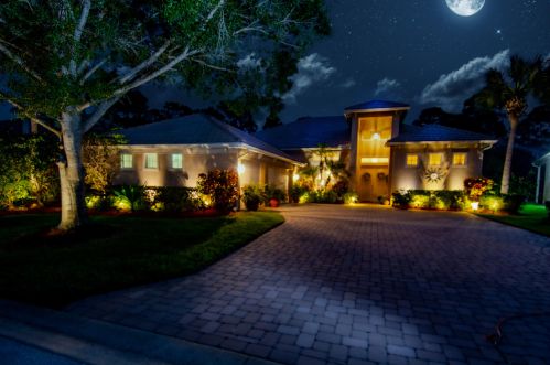 466 Dover Ct, Fort Pierce FL  34983-3414 exterior