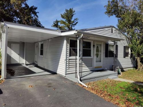 13 Euclid Ave, Middletown, NY 10940-6719