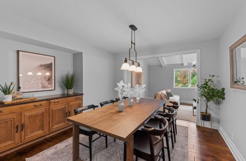 2414 Lagoon Ct, Thiensville WI  53092-5549 exterior