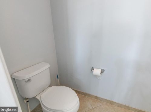 6 Nicole Ct, Swedesboro NJ  08085-3448 exterior