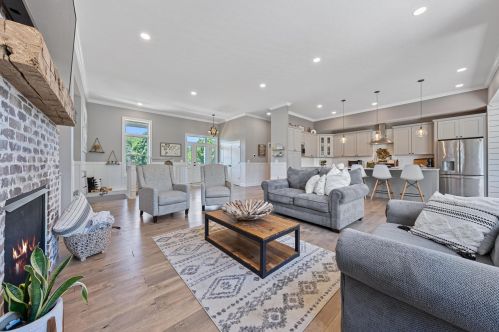 1043 Carryback Dr, Pataskala OH 43062-9543 exterior